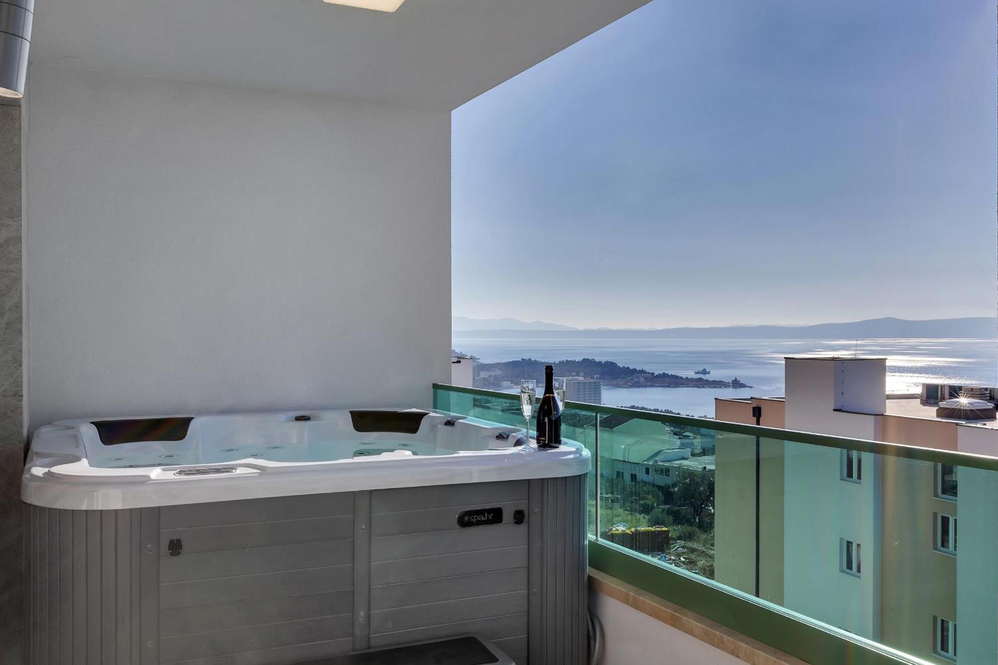 Exclusive Penthouse Big Blue With Private Jacuzzi Apartment Makarska Luaran gambar