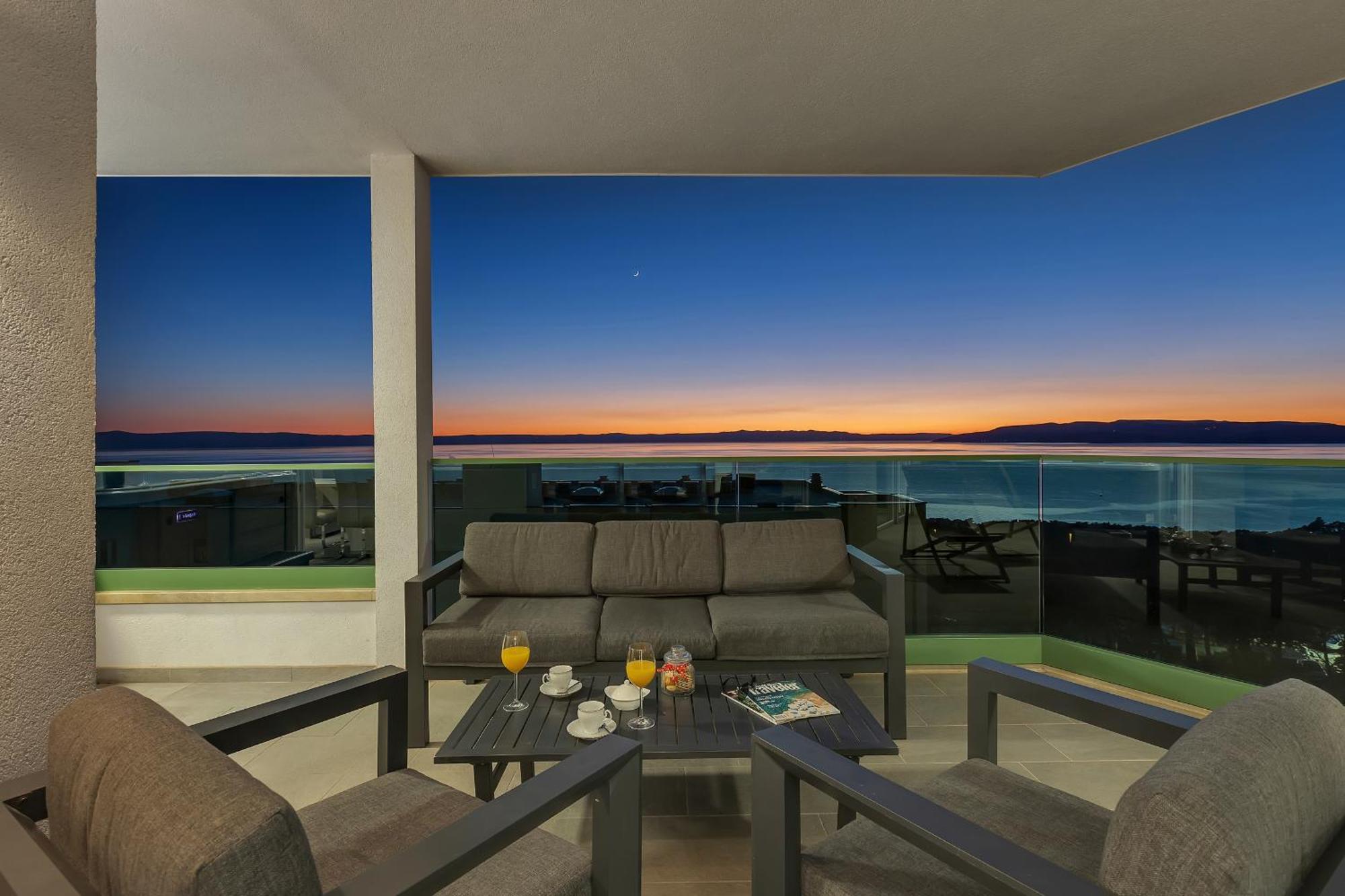 Exclusive Penthouse Big Blue With Private Jacuzzi Apartment Makarska Luaran gambar