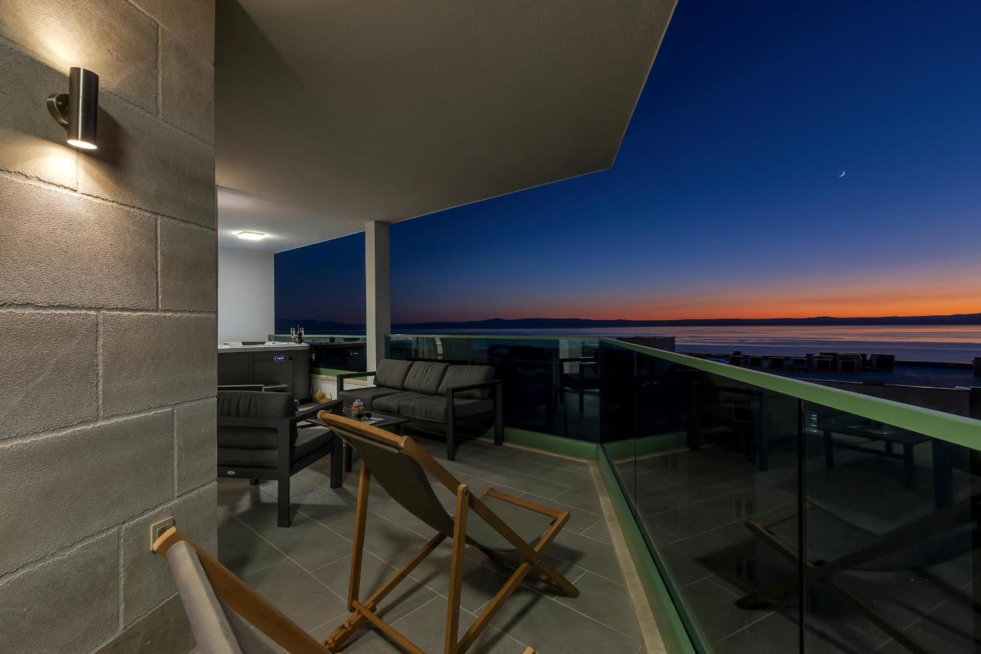 Exclusive Penthouse Big Blue With Private Jacuzzi Apartment Makarska Luaran gambar