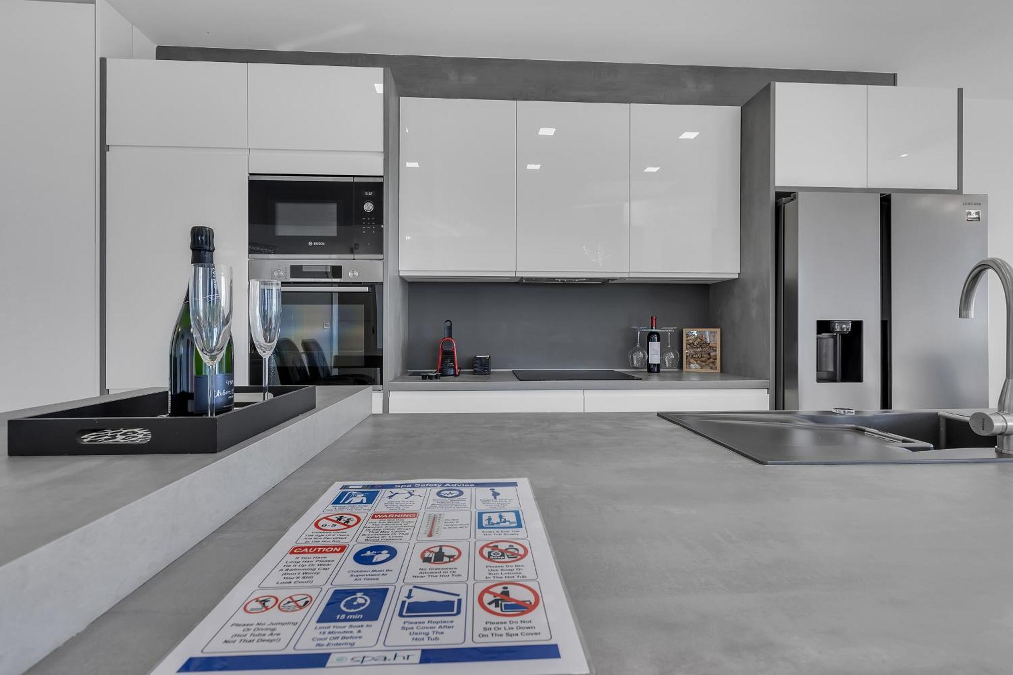 Exclusive Penthouse Big Blue With Private Jacuzzi Apartment Makarska Luaran gambar
