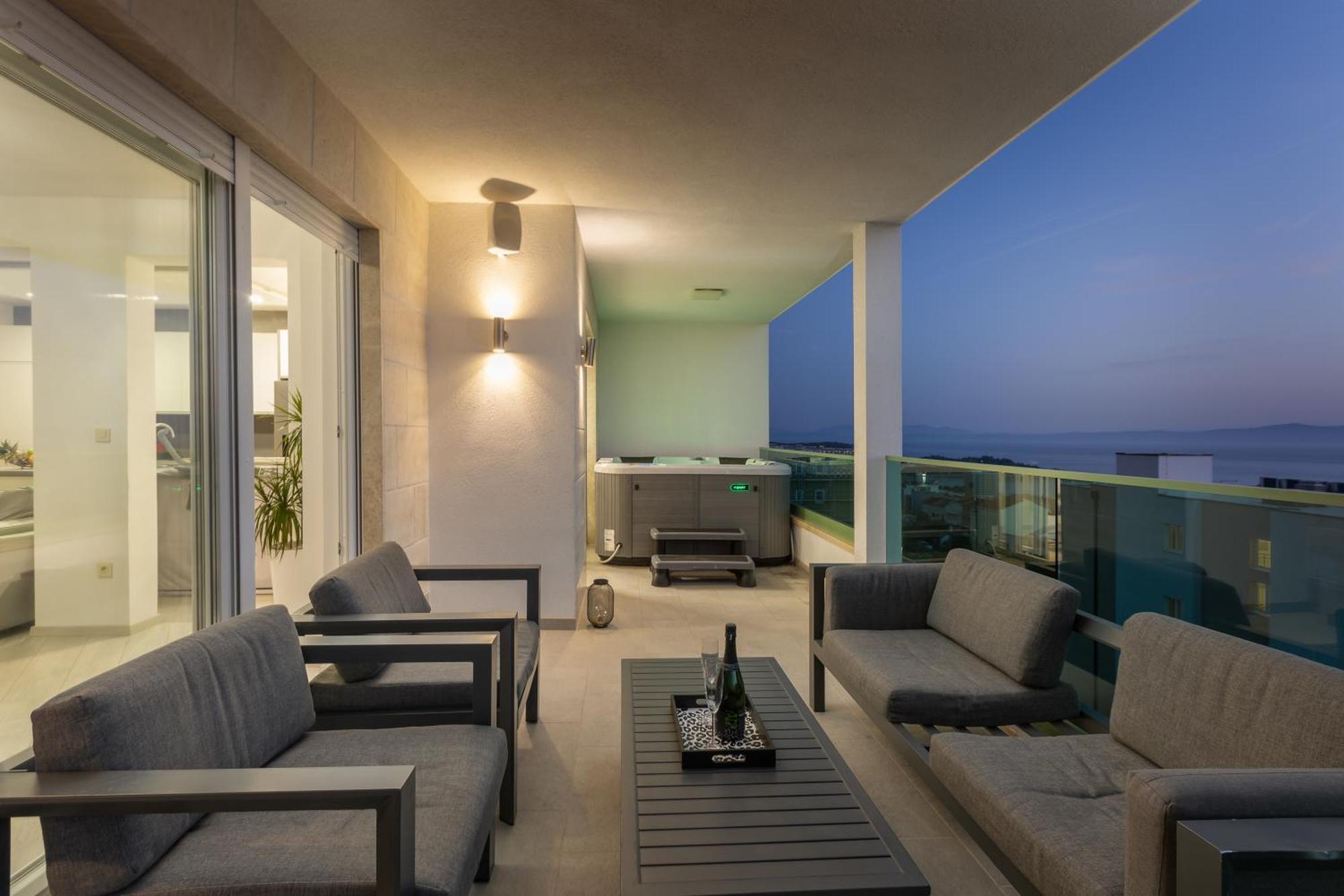 Exclusive Penthouse Big Blue With Private Jacuzzi Apartment Makarska Luaran gambar